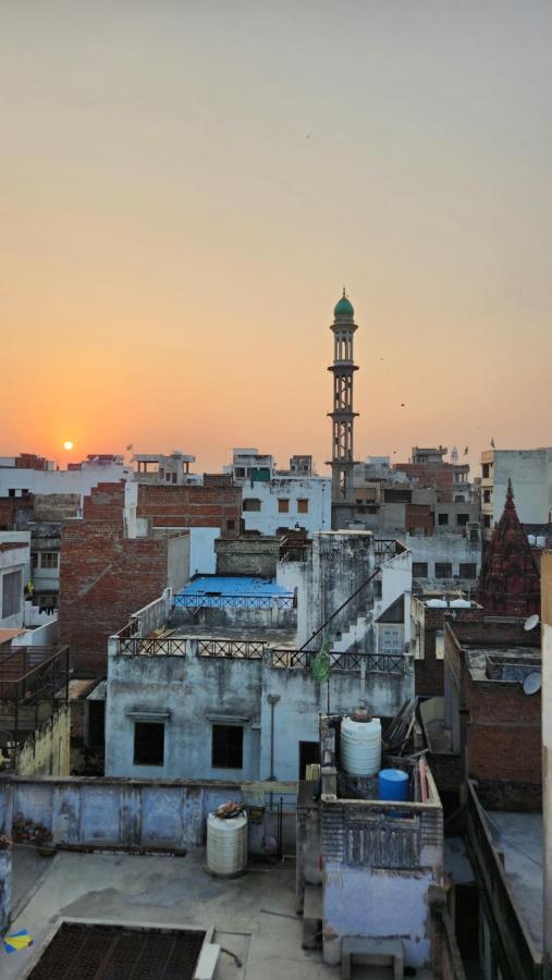 Banaras Gully House 500 Ft From The Ghats พาราณสี ภายนอก รูปภาพ