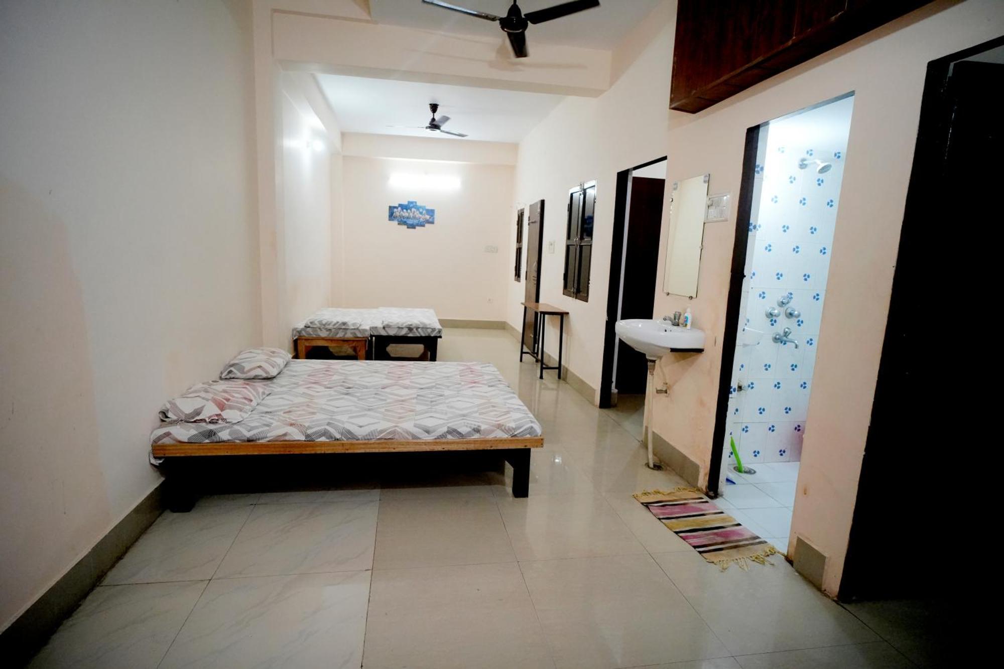 Banaras Gully House 500 Ft From The Ghats พาราณสี ภายนอก รูปภาพ